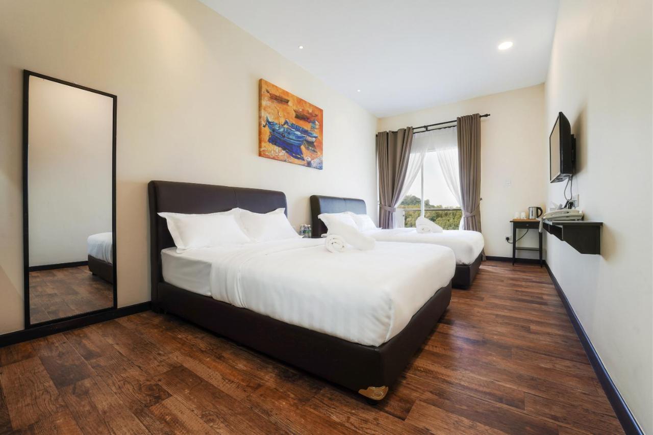 Hotel Le-Shore Kuala Selangor Bagian luar foto